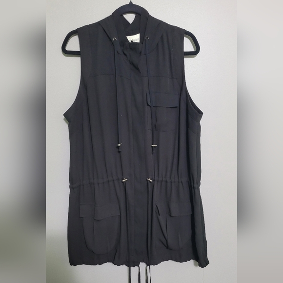 Black Sleeveless Sheer Hooded Vest/Tunic Plus Size 1X Cinch Waist - Picture 1 of 4
